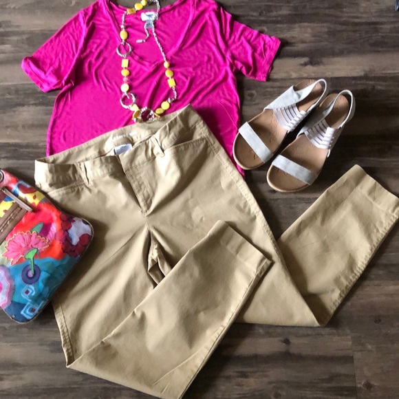 Old Navy Pants - 🌟Old Navy Pixie Pants